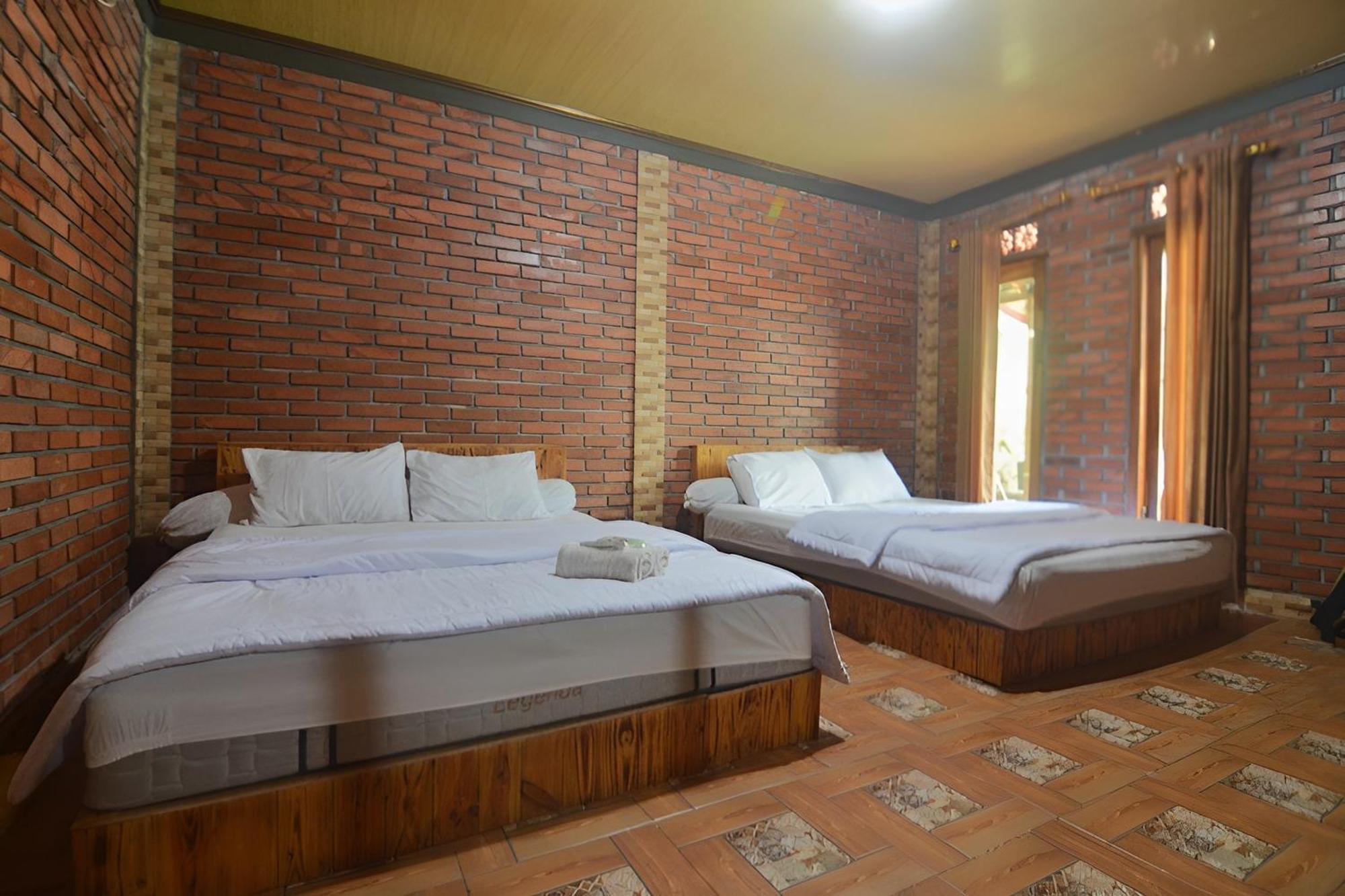 Villa Kopiori Yogyakarta Ngoại thất bức ảnh